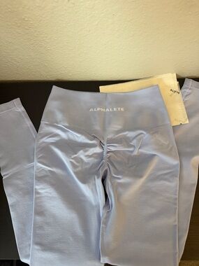 Alphalete Seamless High-Rise Leggings - light blue